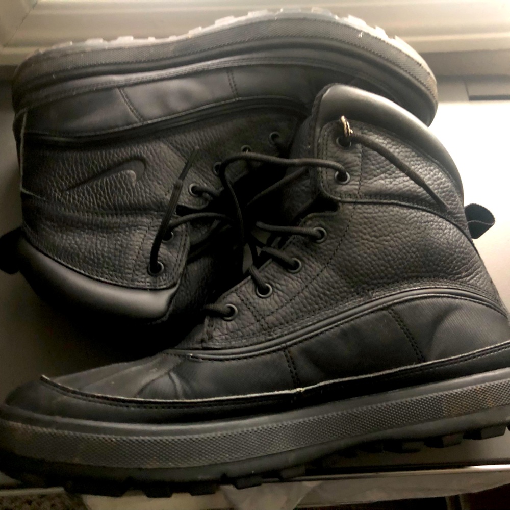 Nike used hiking boots